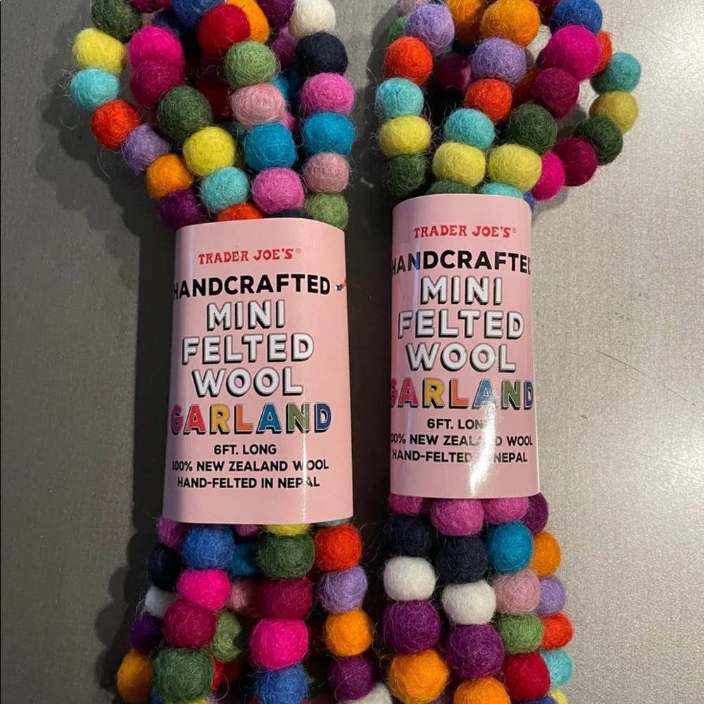 Trader Joe’s 2pk Mini Felt Wool Garland